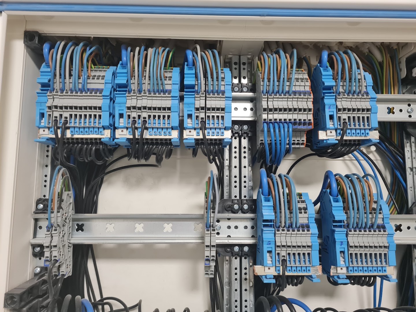 GK Elektrotechnik Meisterbetrieb — Fotos 8